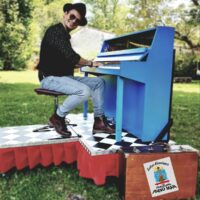 Lukas Koeninger : « The Traveling Piano Man » (Autriche / France)